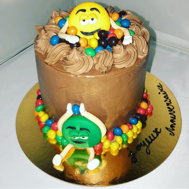 Gâteau d’anniversaire M&M’s