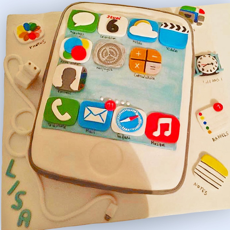 Lire la suite à propos de l’article Gâteau iPhone : 8 ans Lisa