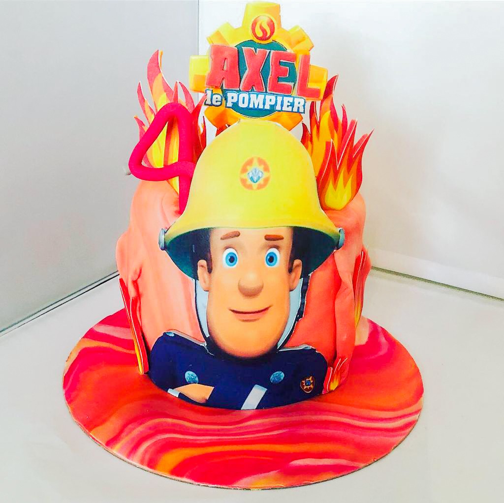 Lire la suite à propos de l’article Gâteau Axel le Pompier : 4 ans Axel