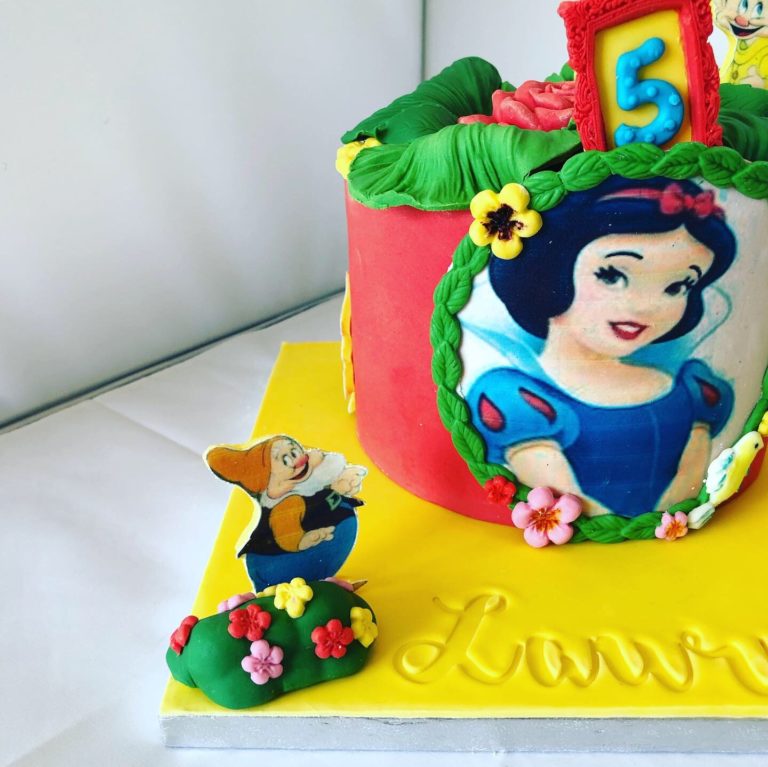 Gâteau anniversaire Reine des neiges : 4 ans Claire – Gourmandelices