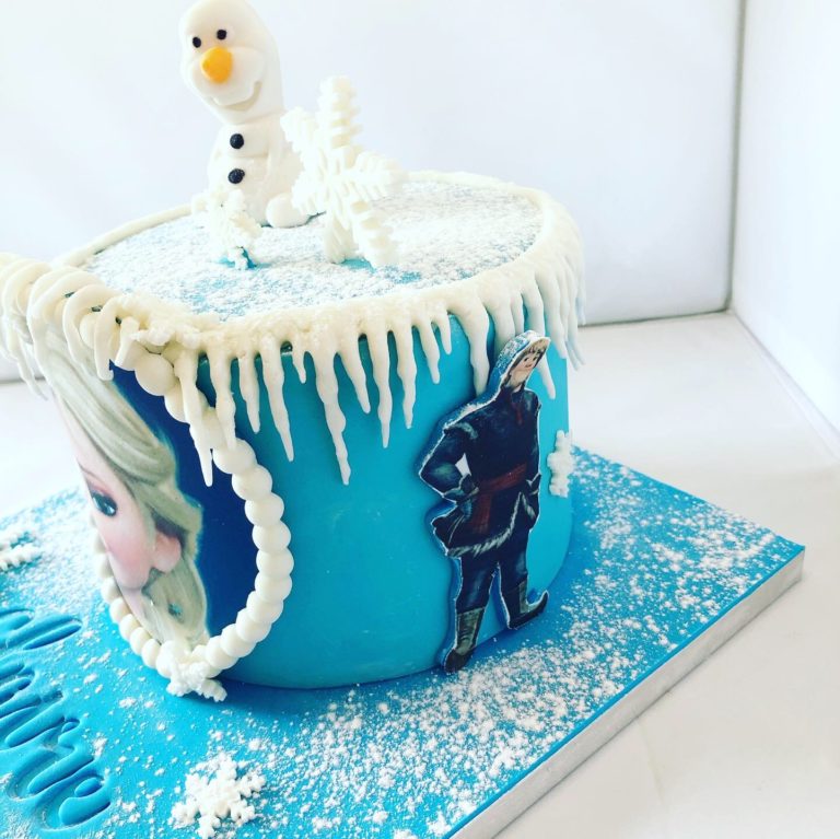 Gâteau anniversaire Reine des neiges : 4 ans Claire – Gourmandelices