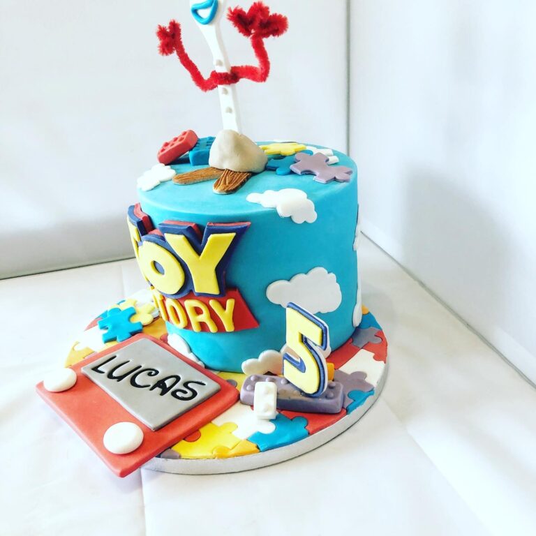 Le gâteau d'anniversaire Toy Story (tutoriel) #1 – Les délices d'Anaïs